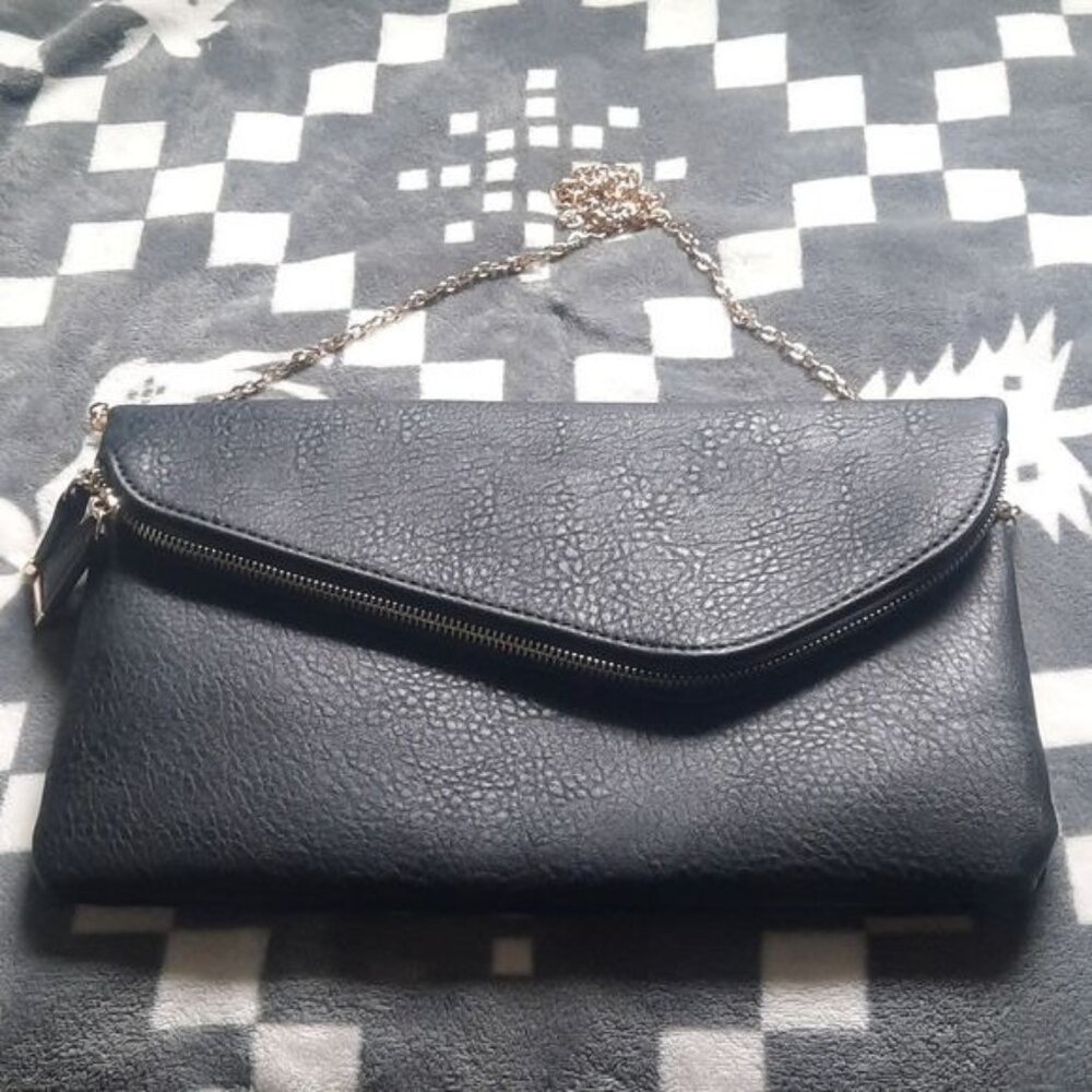 Urban Expressions   Black Vegan Snakeskin Leather   Envelope Crossbody Handbag